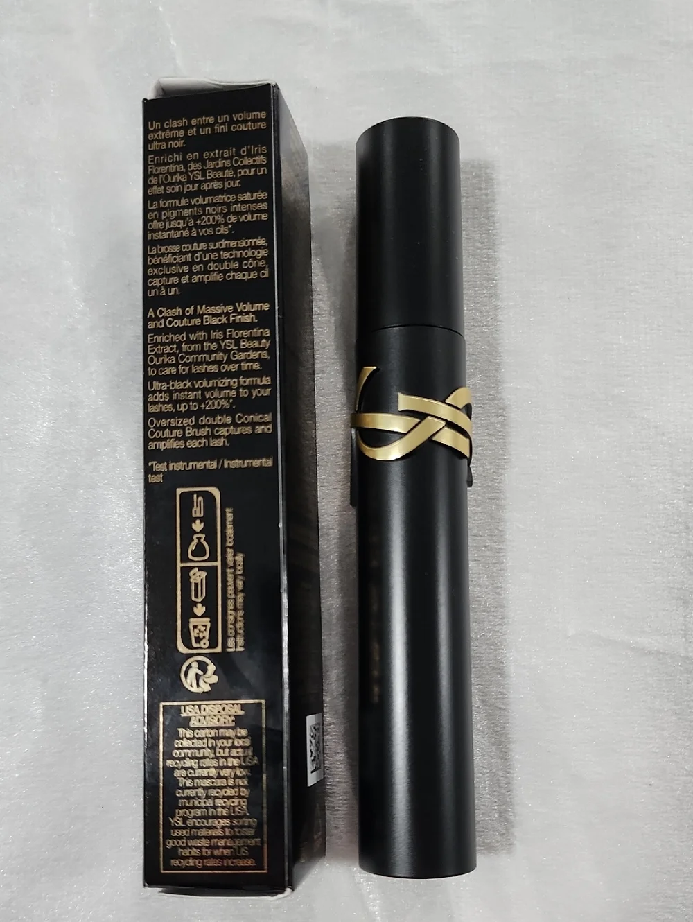 Yves Saint Laurent Lash Clash Mascara in Black with Gold Accents